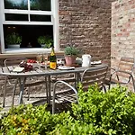 2 Bed In York Oc-g0045 *