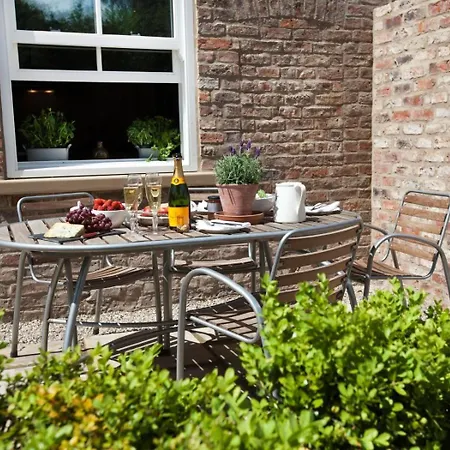 2 Bed In York Oc-g0045 *